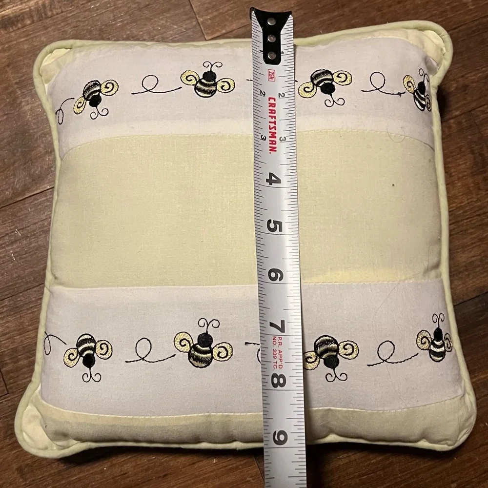 Baby Infant Crib Decoration Yellow White Green Bumble Bees Pattern Square